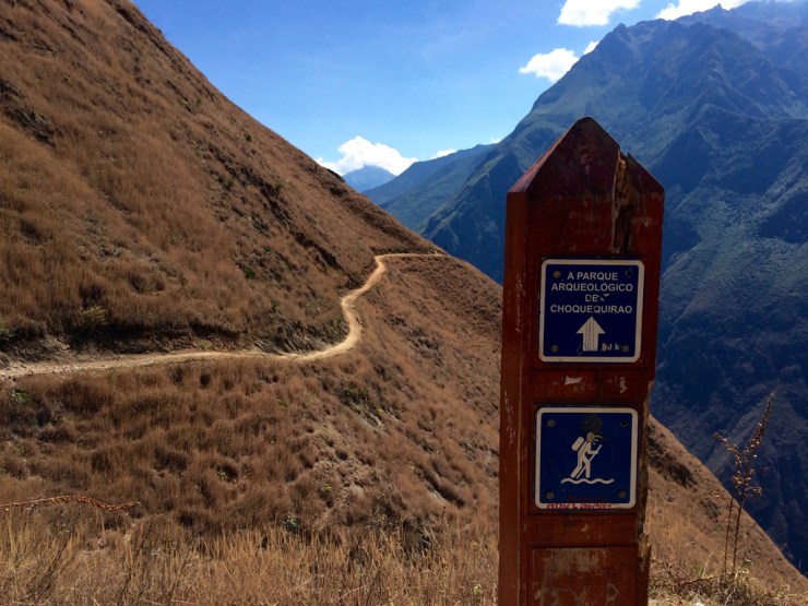 C'est par làààààà!