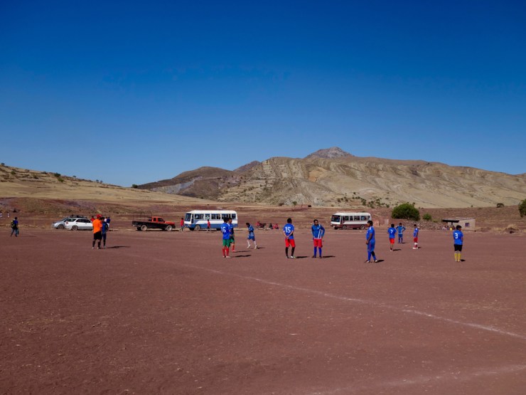 Bleus contre bleus...