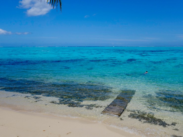 Autre plage sublime et bondée